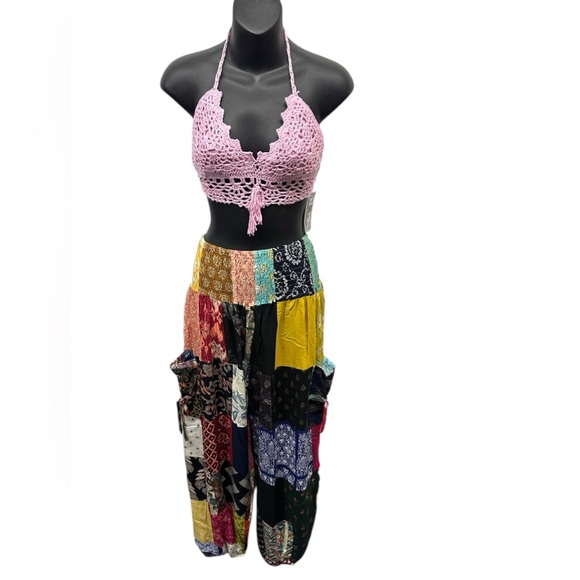 Tops - NWT.  Pink Crochet Top. Size S/M. C384. CLGR03